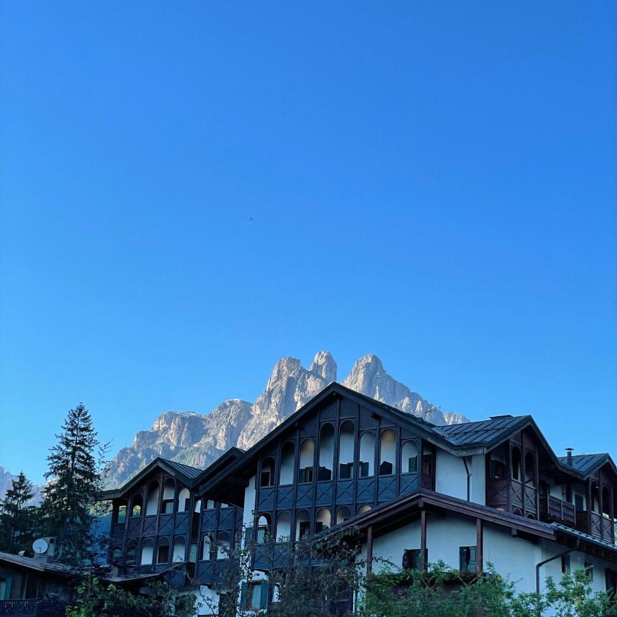 Hotel Isolabella Wellness فيرا دي بريميرو المظهر الخارجي الصورة