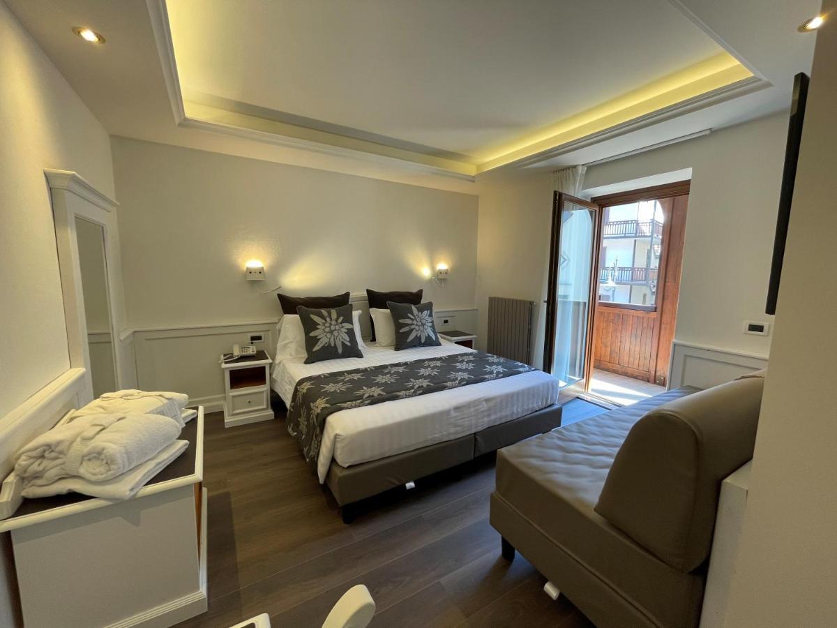 Hotel Isolabella Wellness فيرا دي بريميرو المظهر الخارجي الصورة