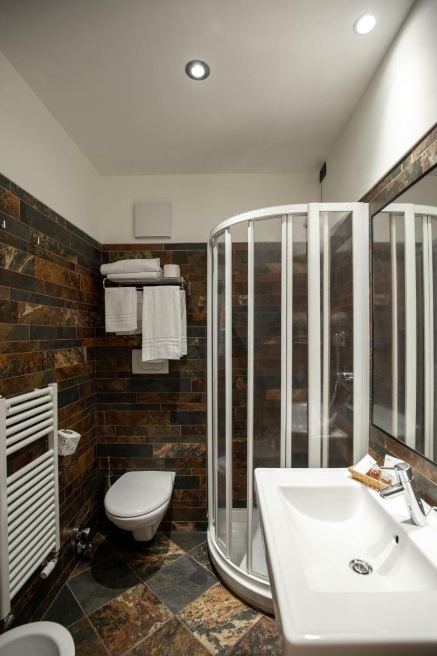 Hotel Isolabella Wellness فيرا دي بريميرو المظهر الخارجي الصورة
