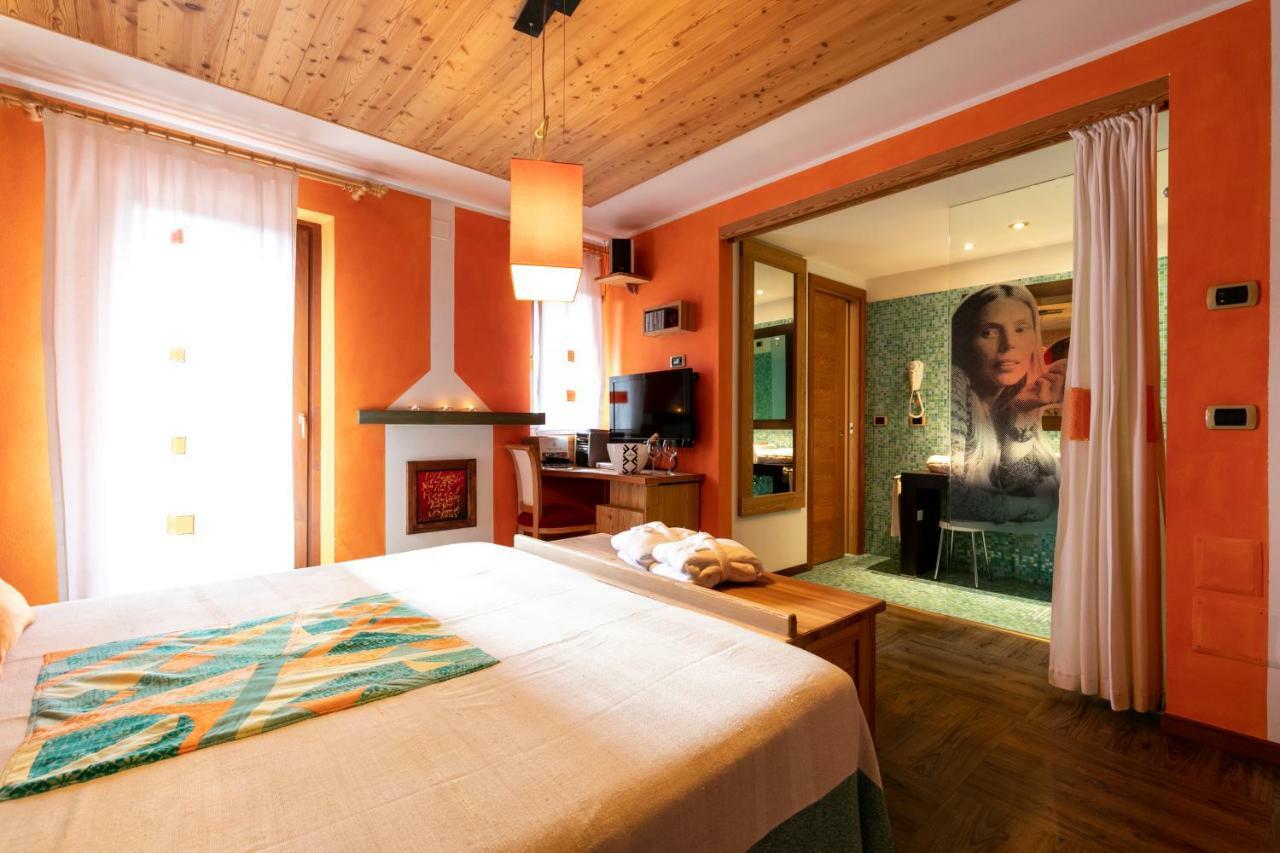 Hotel Isolabella Wellness فيرا دي بريميرو المظهر الخارجي الصورة