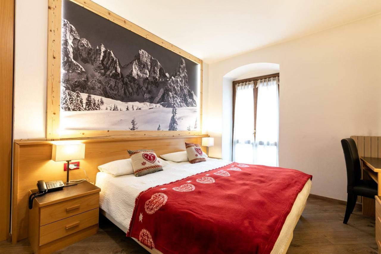 Hotel Isolabella Wellness فيرا دي بريميرو المظهر الخارجي الصورة